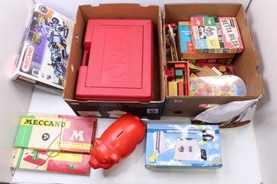 Lot 1538 - 2 boxes of mixed children's toys including a...