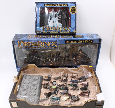 Lot 1589 - A collection of Lord of the Rings white metal...