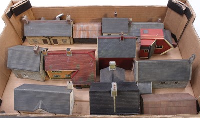 Lot 1630 - A quantity of 00 gauge Lineside plastic and...