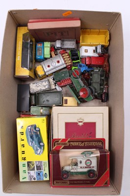 Lot 1642 - One tray of mixed diecast to include Dinky...