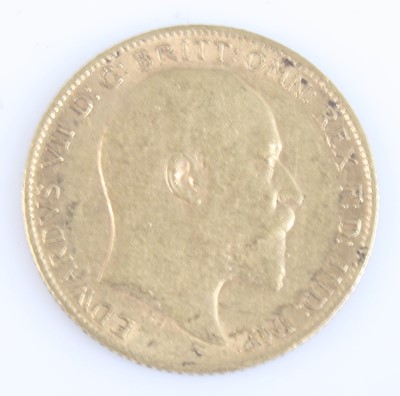 Lot 2015 - Great Britain, 1904 gold half sovereign,...