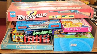 Lot 1668 - A large quantity of mixed board games, to...