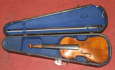 Lot 160 - A Hopf violin, having a two-piece front and...