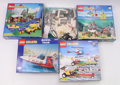 Lot 172 - Lego System boxed and loose model group of 5...
