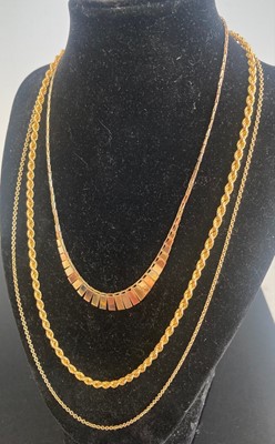 Lot 379 - A modern 9ct gold ropetwist necklace; together...