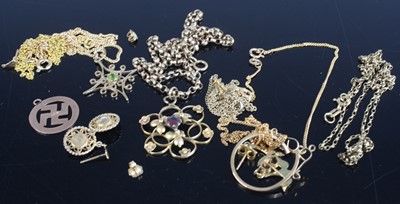 Lot 386 - Assorted 9ct gold, to include a belcher link...