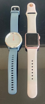 Lot 407 - An Apple 7000 Series watch with charger, 38mm...