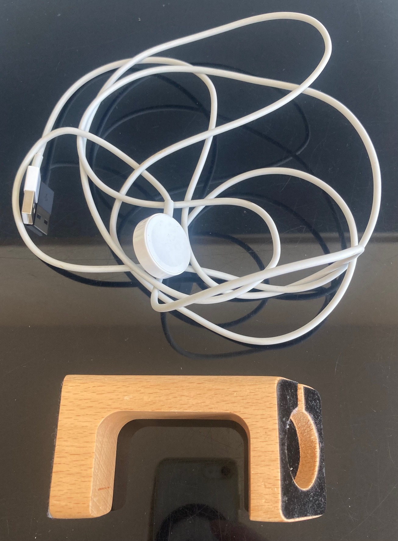 Apple watch 7000 series best sale 38mm charger