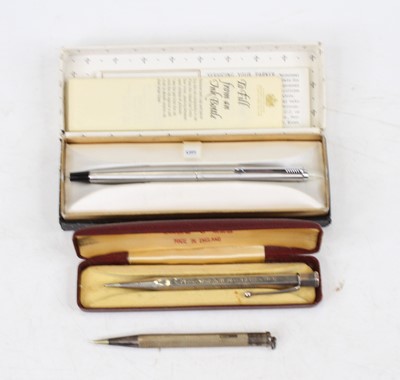 Lot 448 - A 1960s Parker Flighter ballpoint pen in...