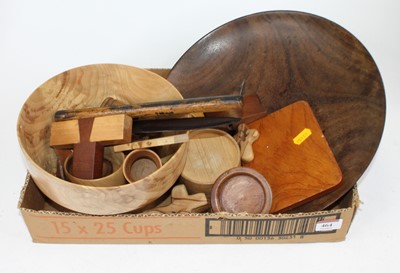 Lot 464 - A collection of assorted treen, to include...