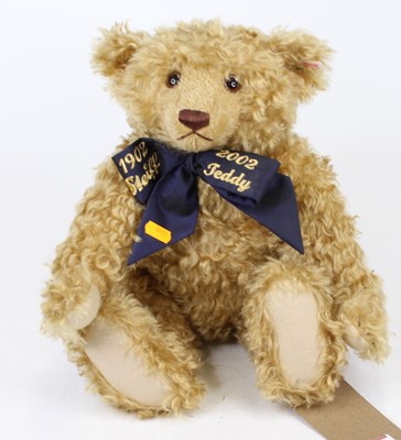 Lot 493 - A Steiff commemorative bear having jointed...