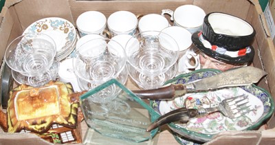 Lot 556 - A box of miscellaneous china and glass ware to...