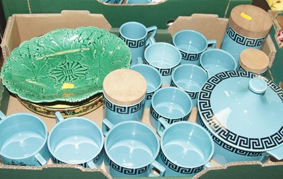 Lot 561 - Two boxes of miscellaneous china to include a...