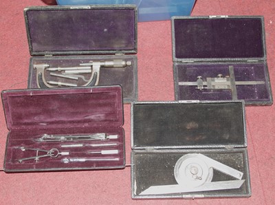 Lot 585 - A collection of assorted draughtsman's tools,...