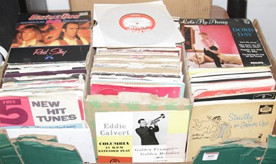 Lot 602 - A large collection of 7" singles to include...