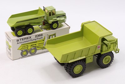 Lot 1611 - A Terex boxed earth moving construction...
