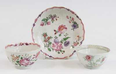 Lot 2365 - A Chinese famille rose porcelain tea bowl and...