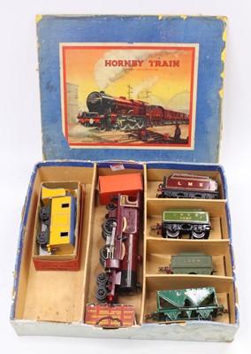 Lot 307 - Hornby set box in very poor condition, lid...