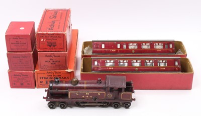 Lot 313 - Small collection of Hornby 0-gauge: 1925-6...