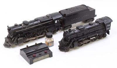 Lot 314 - Two Lionel locos & one tender: 2-6-2 No.675; 2-...