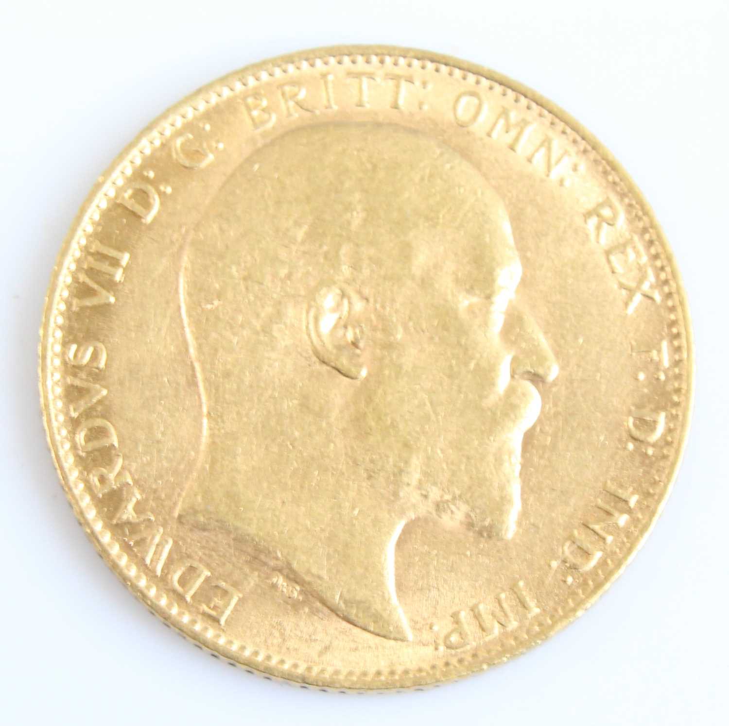 Lot 2189 - Great Britain, 1907 gold full sovereign,...