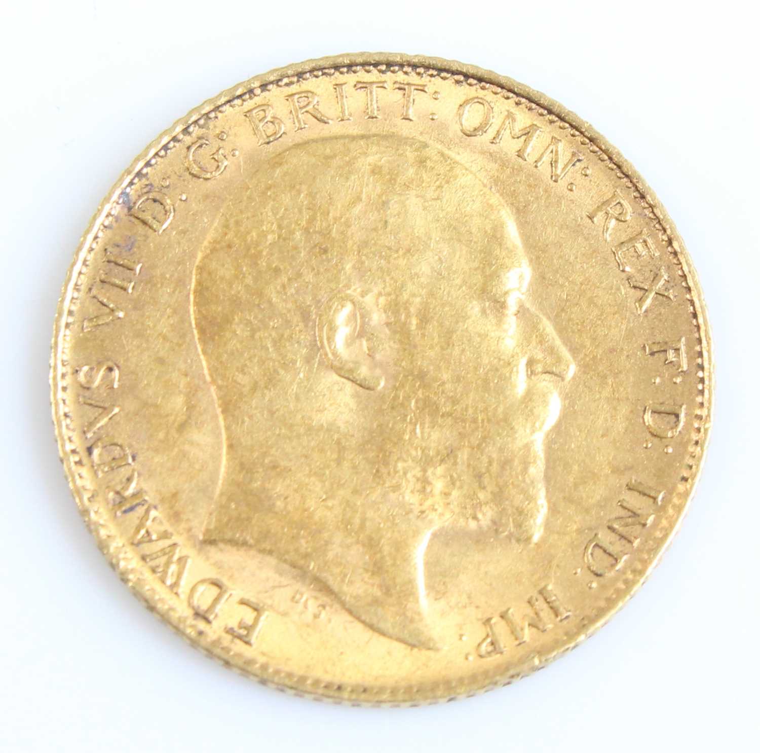 Lot 2017 - Great Britain, 1908 gold half sovereign,...