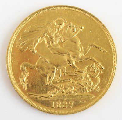 Lot 2005 - Great Britain, 1887 gold two pound coin,...