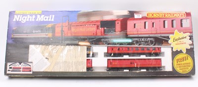 Lot 714 - A Hornby Railways Night Mail 00 gauge boxed...