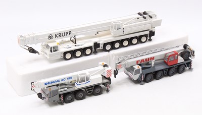 Lot 1617 - A collection of 1/50 scale heavy haulage model...