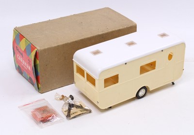 Lot 1821 - Triang Minic 1/20th scale plastic Caravan,...