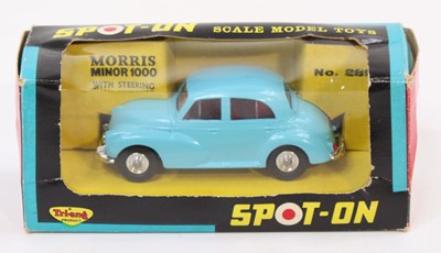 Lot 1511 - A Spot-On Models by Triang No. 289 Morris...