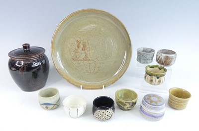 Lot 524 - A collection of sundry studio pottery, to...