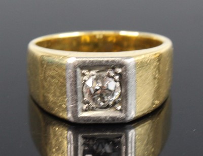 Lot 2735 - A yellow and white metal diamond set...