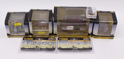 Lot 644 - Seven Graham Farish Scenecraft buildings etc:...