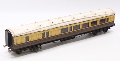 Lot 275 - Gauge 1 Great Western bogie corridor coach...