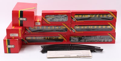 Lot 579 - Triang Hornby items, all (E-NM) (BE-NM): R759...