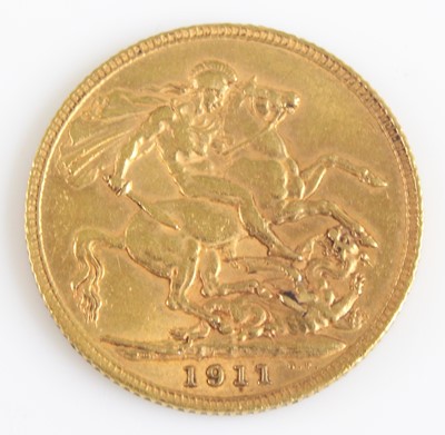 Lot 2104 - Great Britain, 1911 gold full sovereign,...