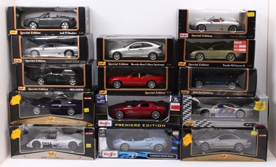 Lot 903 - 14 Maisto 1/18th scale diecasts, with examples...