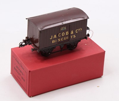 Lot 261 - 1934-40 Hornby ‘Jacob & Co’ Biscuits van,...