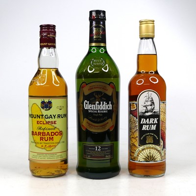 Lot 1424 - Glenfiddich Special Reserve aged 12 years...
