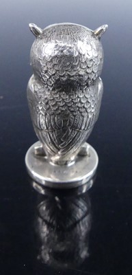 Lot 565 - An early 20th century silver novelty pipe...