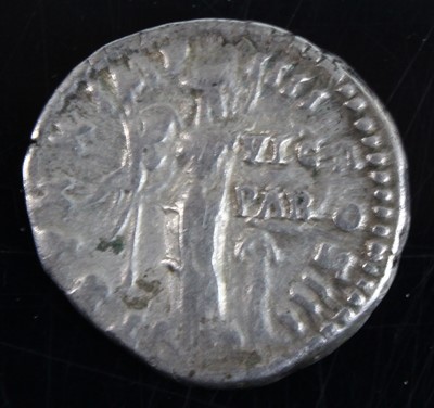 Lot 2093 - Roman Empire, Marcus Aurelius silver Denarius,...
