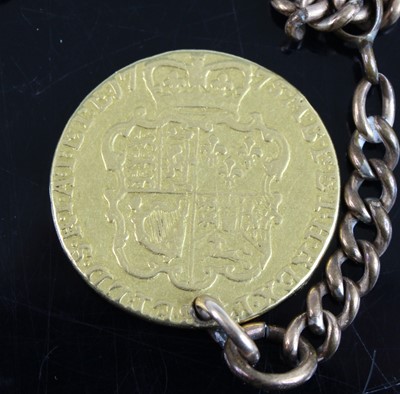 Lot 2073 - Great Britain, 1775 gold guinea, obv: George...