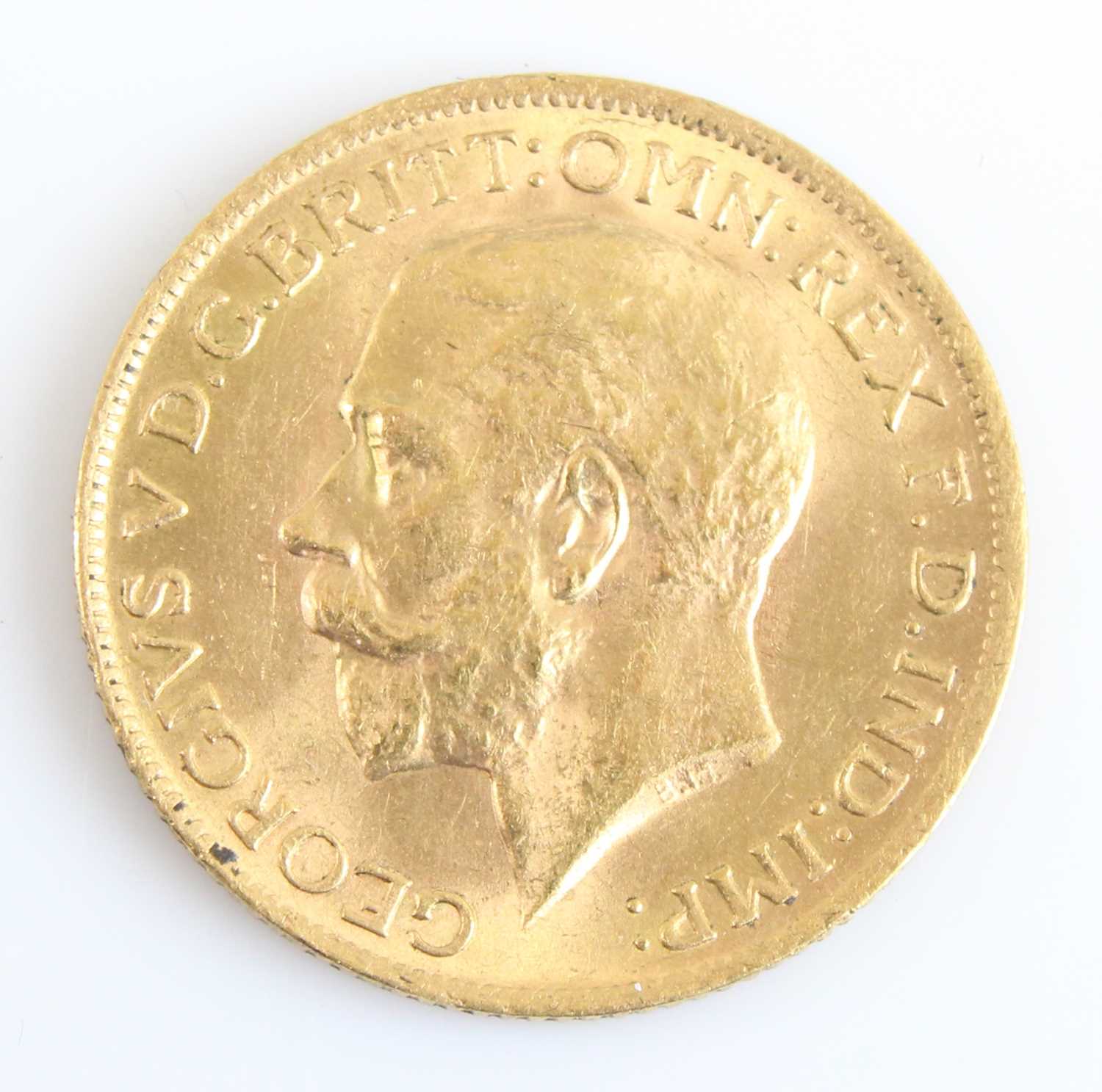 Lot 2007 - Great Britain, 1914 gold full sovereign,...