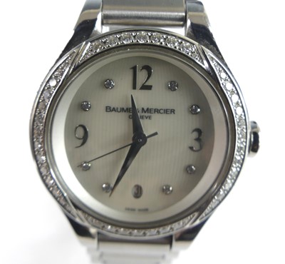 Lot 2813 - A Baume & Mercier lady's steel cased quartz...