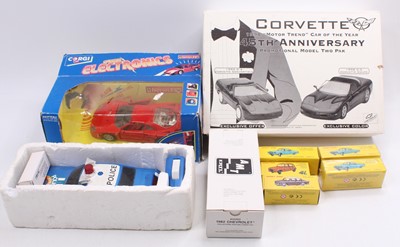 Lot 1523 - A collection of mixed diecast and vehicles...