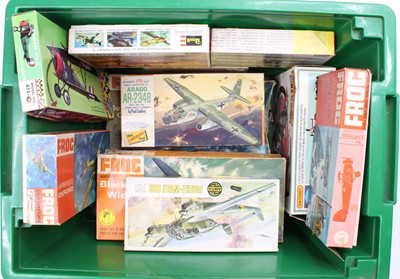 Lot 1529 - A box of mixed model kits, with examples...