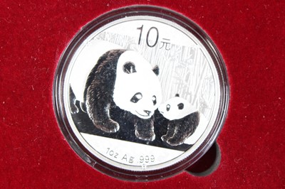 Lot 2082 - China, 2011 1oz silver 10 yuan, obv: Temple of...