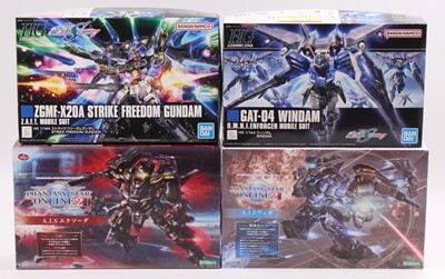 Lot 1620 - Ban Dai and Kotobukiya boxed kit group of 4...