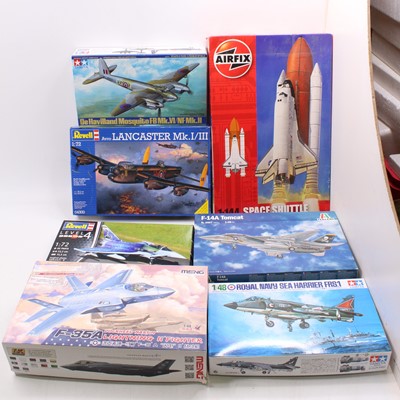 Lot 1608 - A collection of mixed model kits, with...